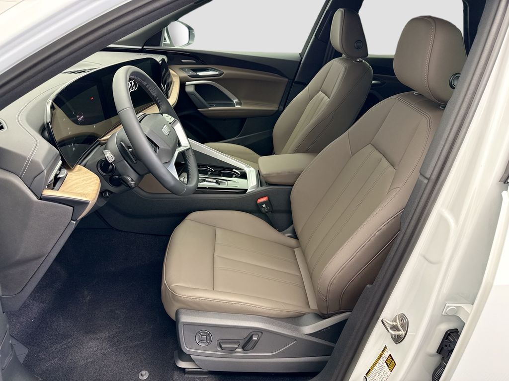 Thumbnail: 2025 Audi Q5 - 18