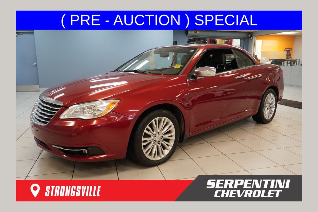 2012 Chrysler 200 Limited Convertible FWD