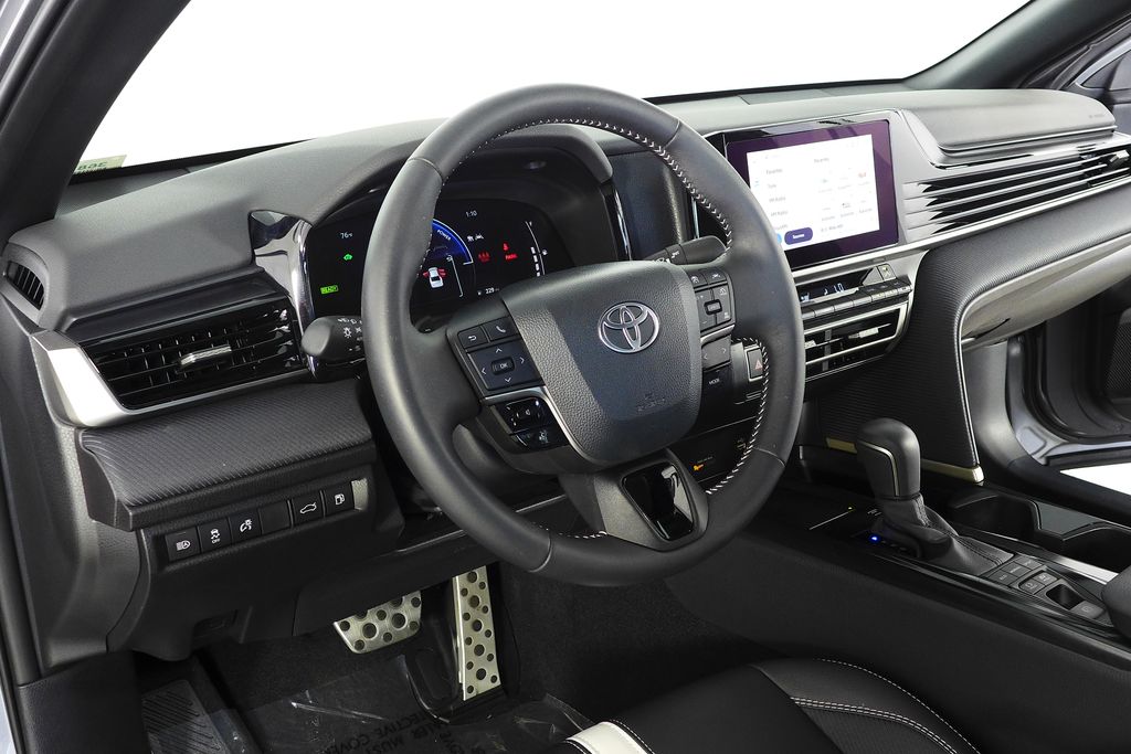 Thumbnail: 2025 Toyota Camry - 30