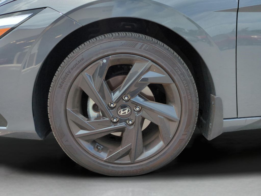 Used 2026 Gray Hyundai SEL Sport image 23