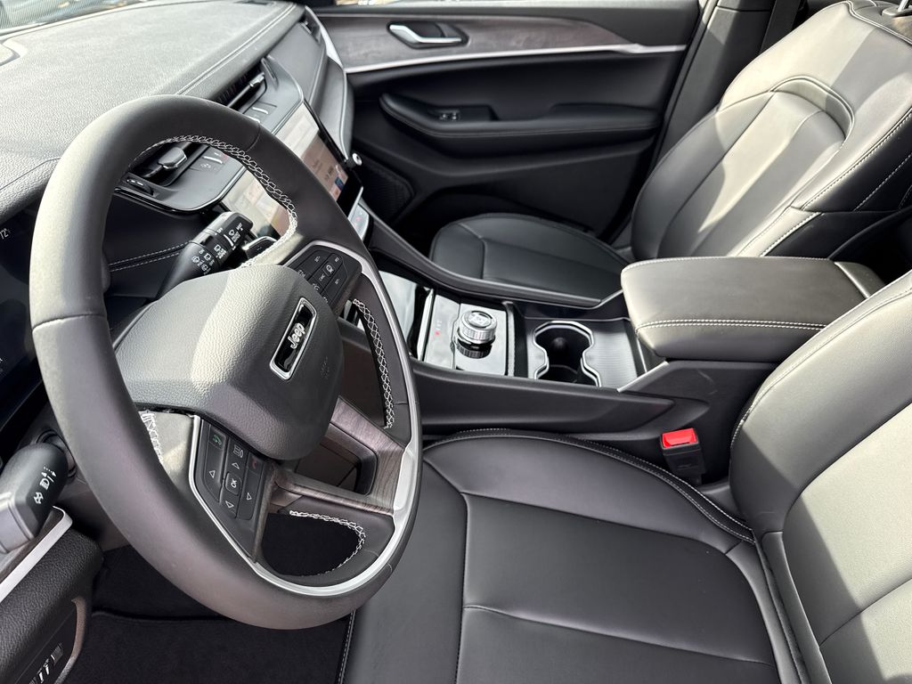 New 2026 Jeep Grand Cherokee SUV