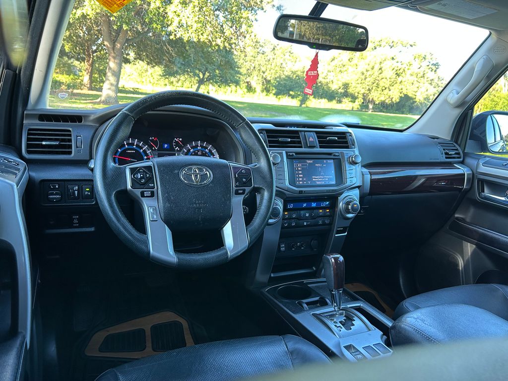 Thumbnail: 2016 Toyota 4Runner - 11