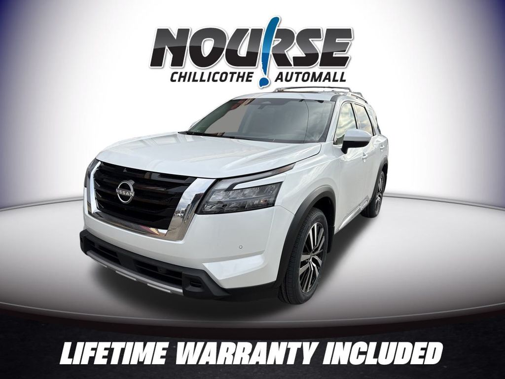 2025 Nissan Pathfinder Platinum photo