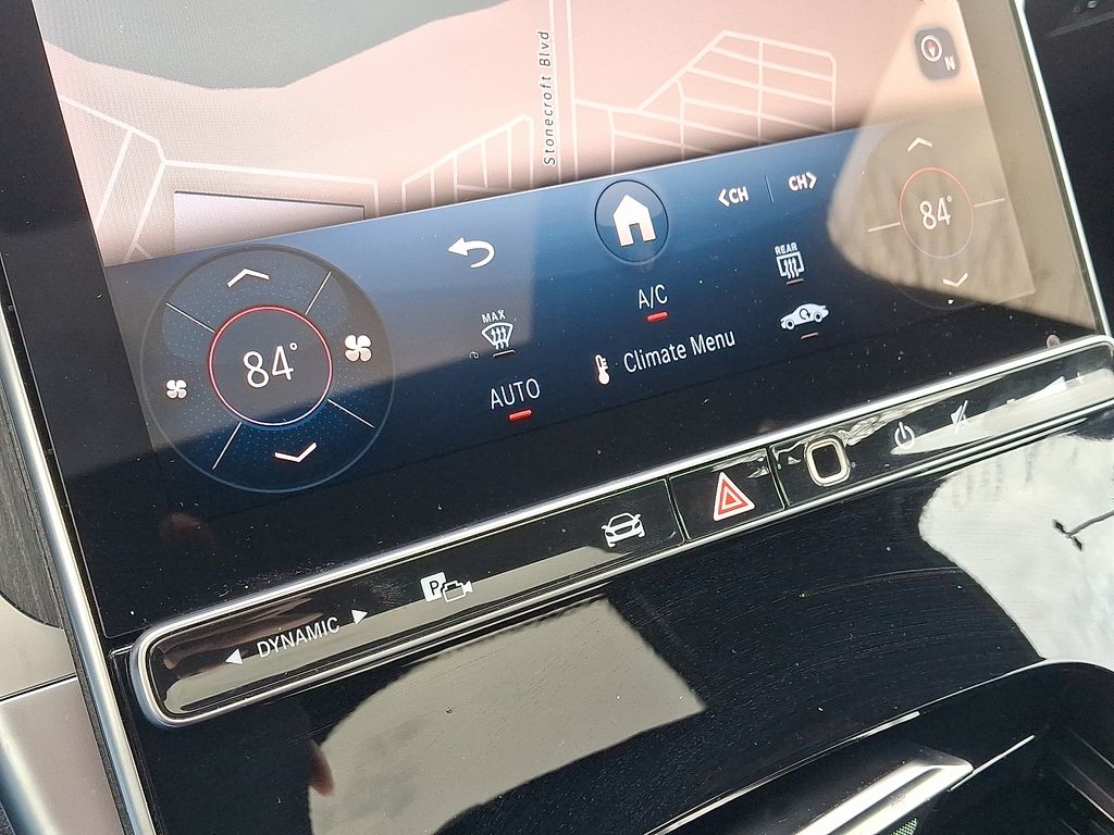 Thumbnail: 2025 Mercedes-Benz C-Class - 16