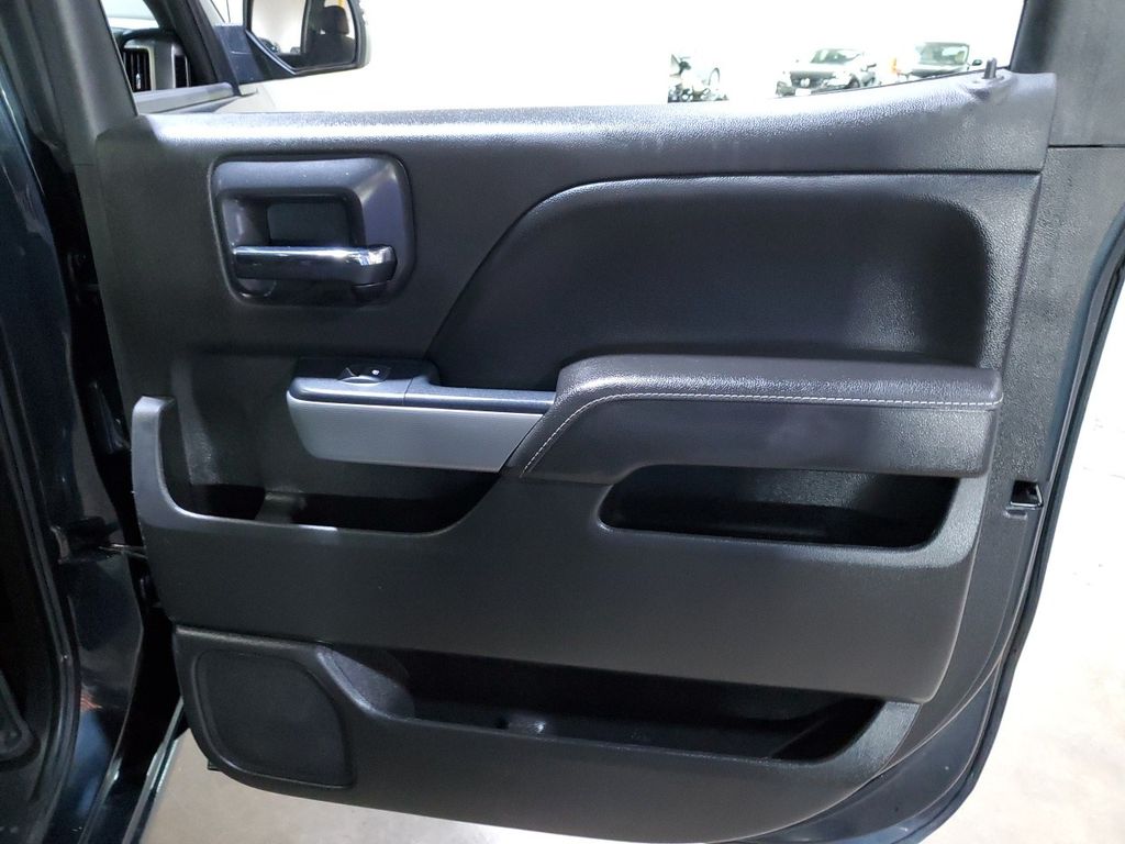 2018 Chevrolet Silverado 1500 LT photo