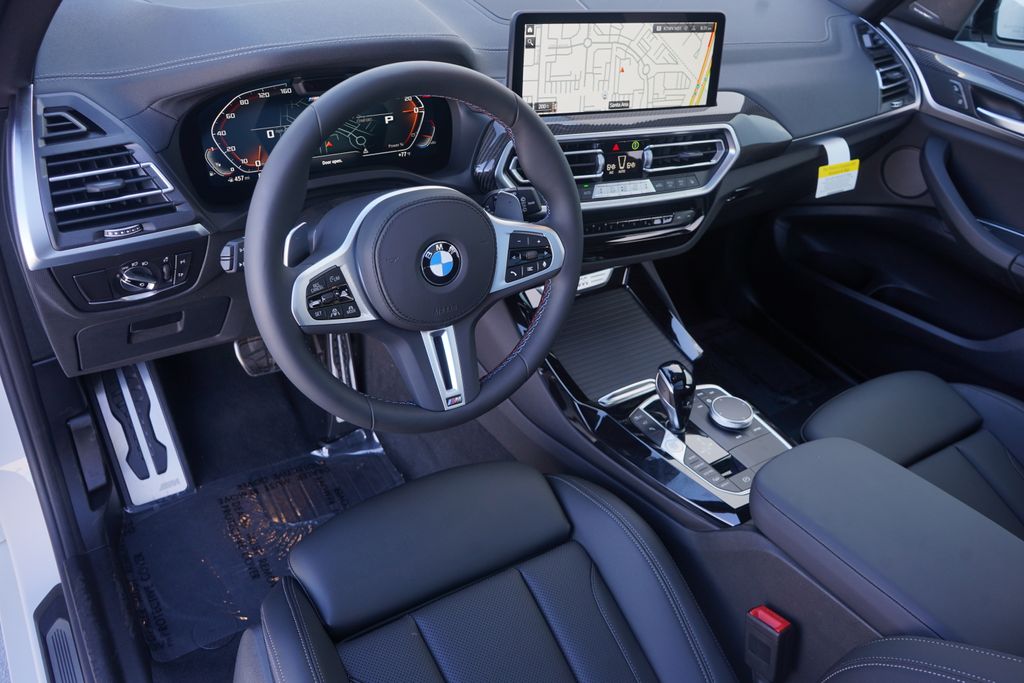 2024 BMW X3 M40i 11