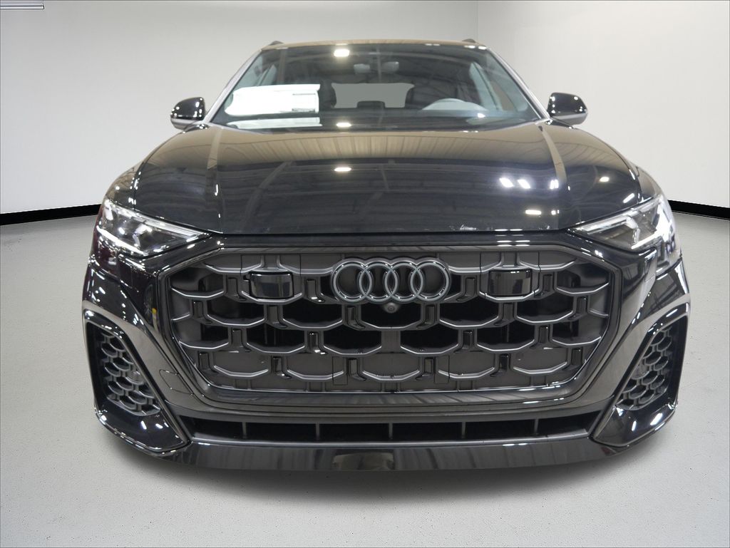 Thumbnail: 2026 Audi Q8 - 8
