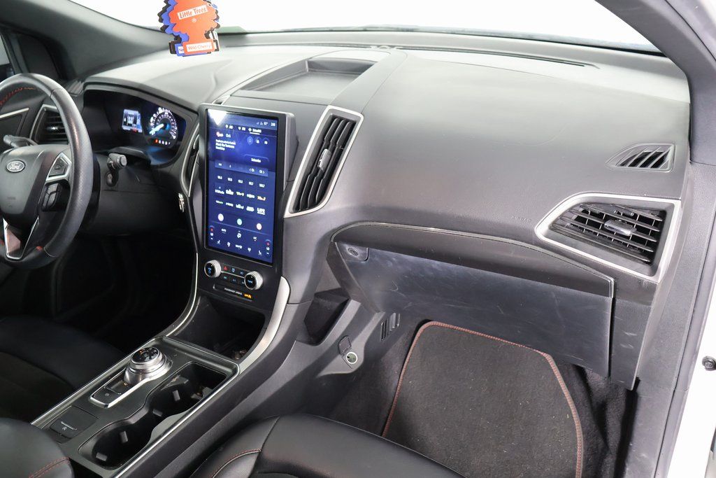 Thumbnail: 2022 Ford Edge - 7