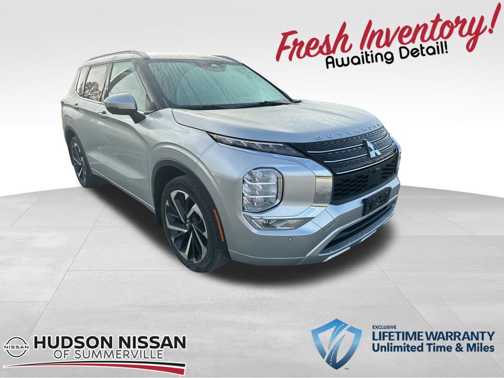 2022 Mitsubishi Outlander SEL SUV