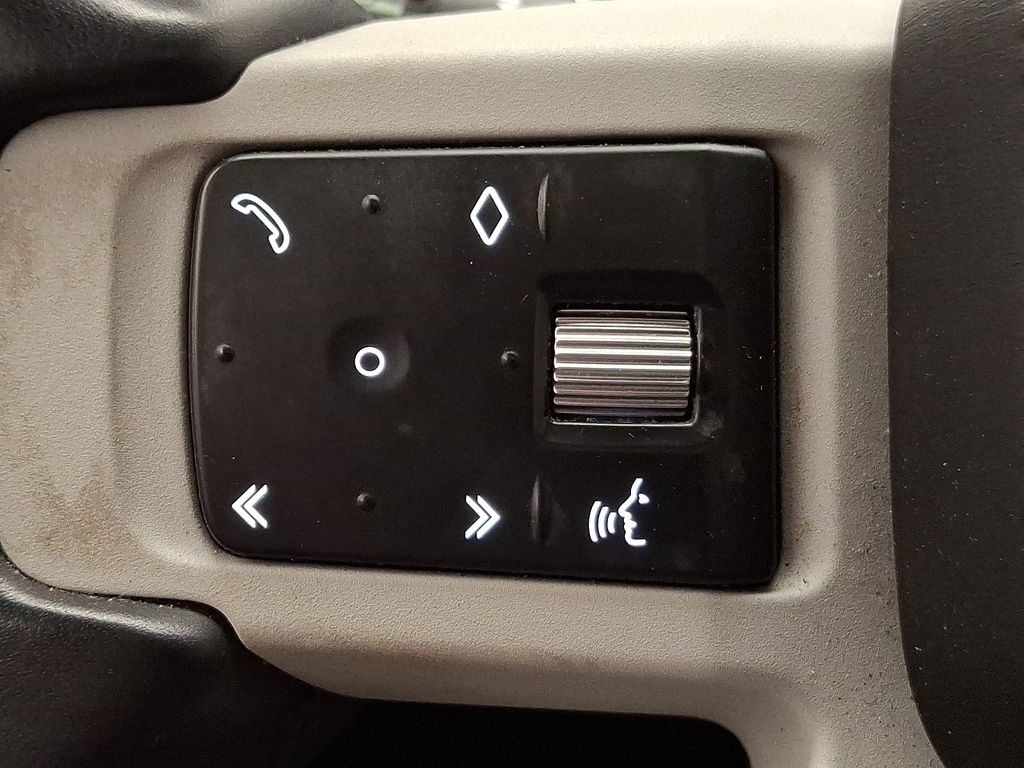 Thumbnail: 2020 Land Rover Defender - 23