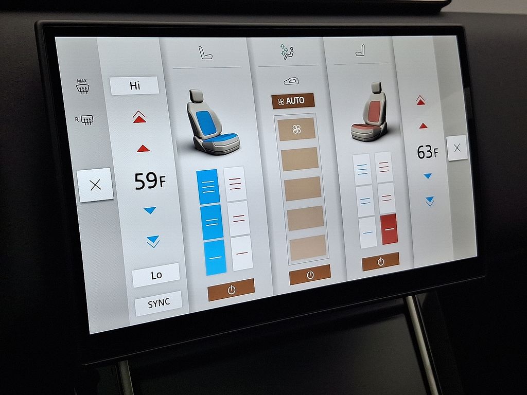 Thumbnail: 2026 Land Rover Range Rover Velar - 10