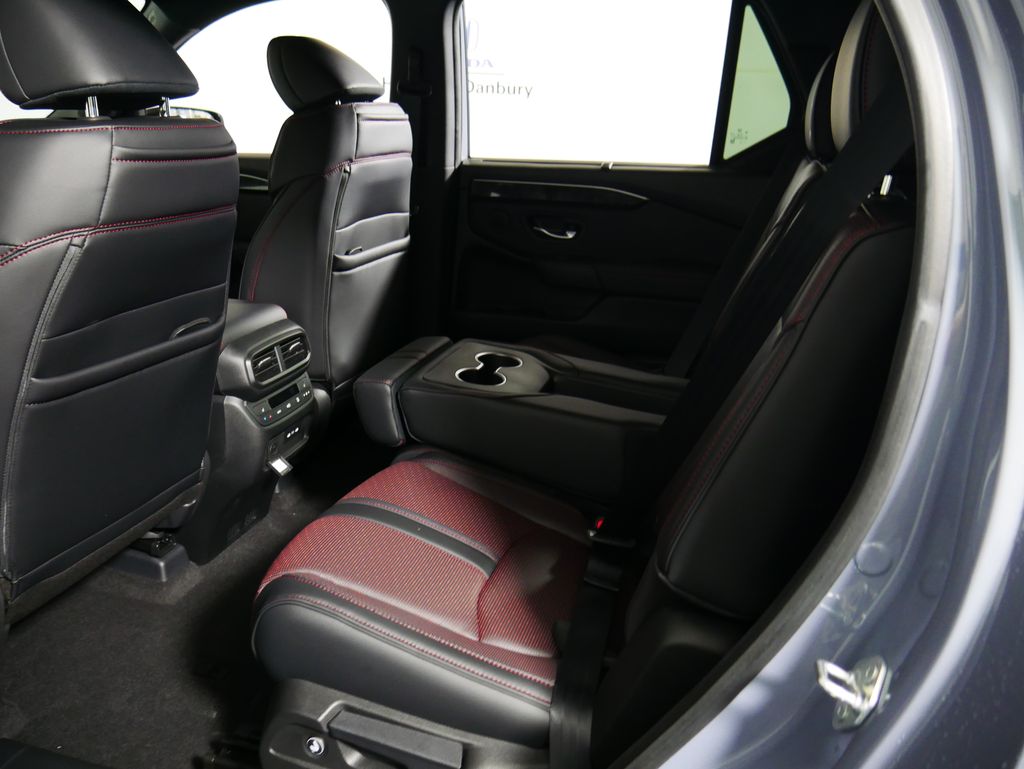 Thumbnail: 2026 Honda Pilot - 12