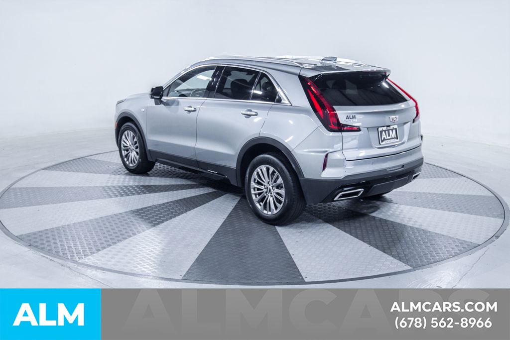 Used 2025 Silver Cadillac Premium Luxury image 7