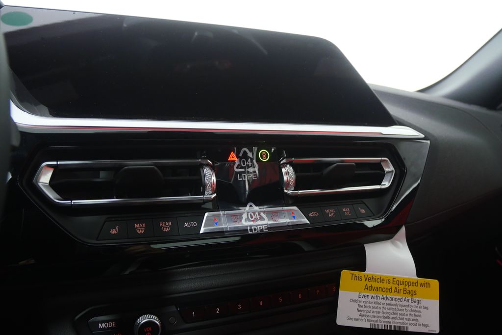 Thumbnail: 2026 BMW Z4 - 16