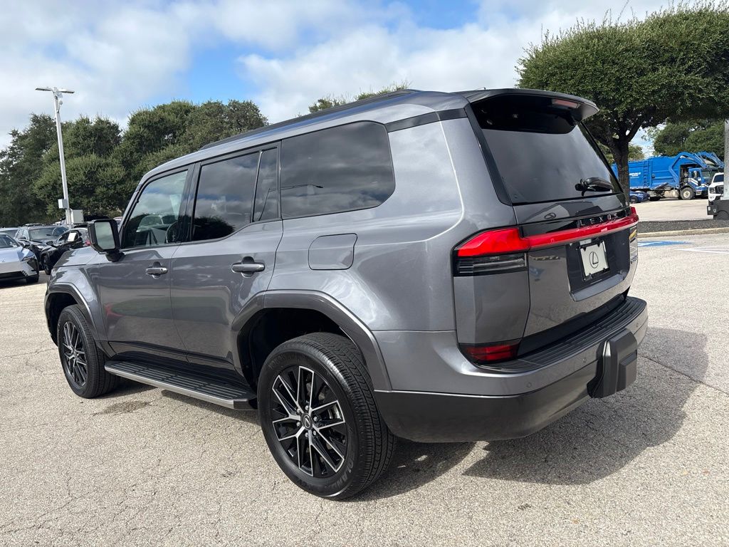Thumbnail: 2024 Lexus GX - 3