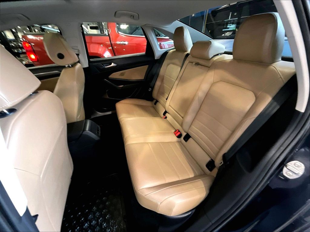 2021 Volkswagen Jetta — photo 15