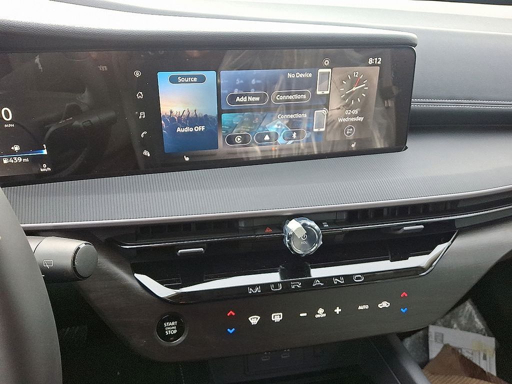 2025 Nissan Murano SV 8