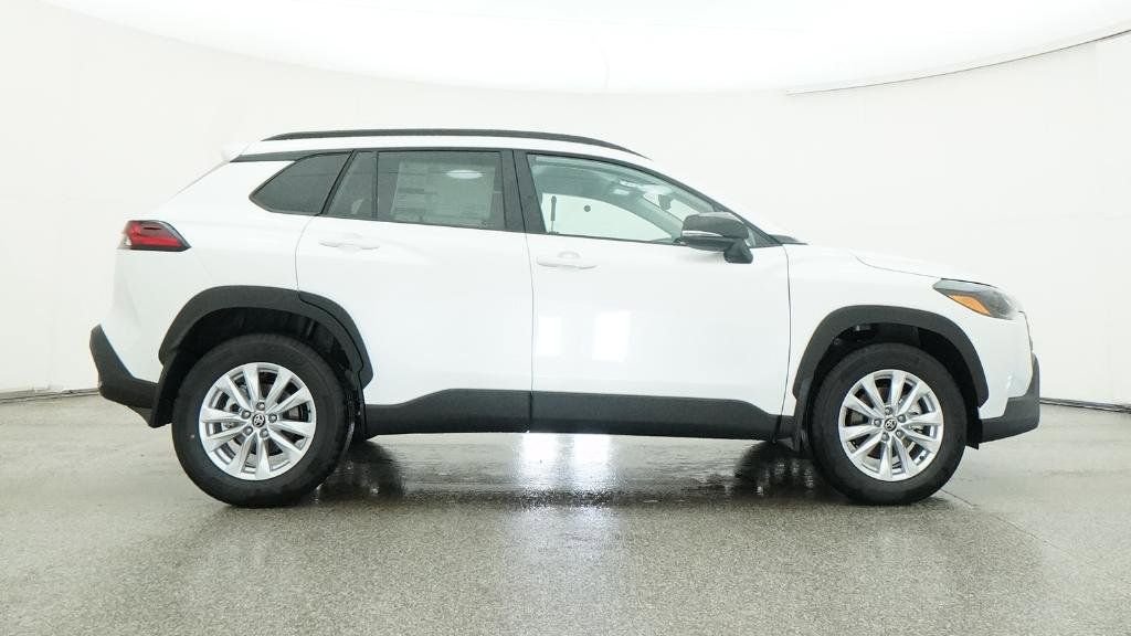 Thumbnail: 2026 Toyota Corolla Cross - 31