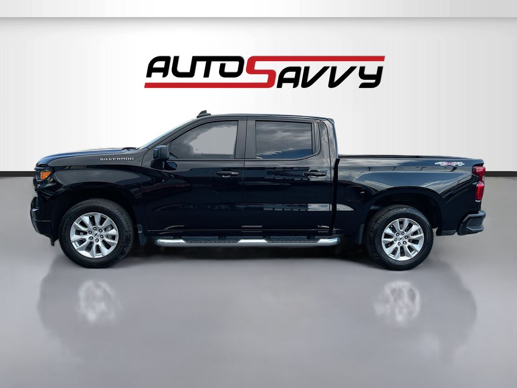 Used 2023 Black Chevrolet Custom image 4