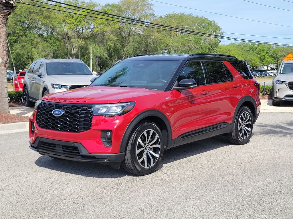 2025 Ford Explorer ST-Line RWD