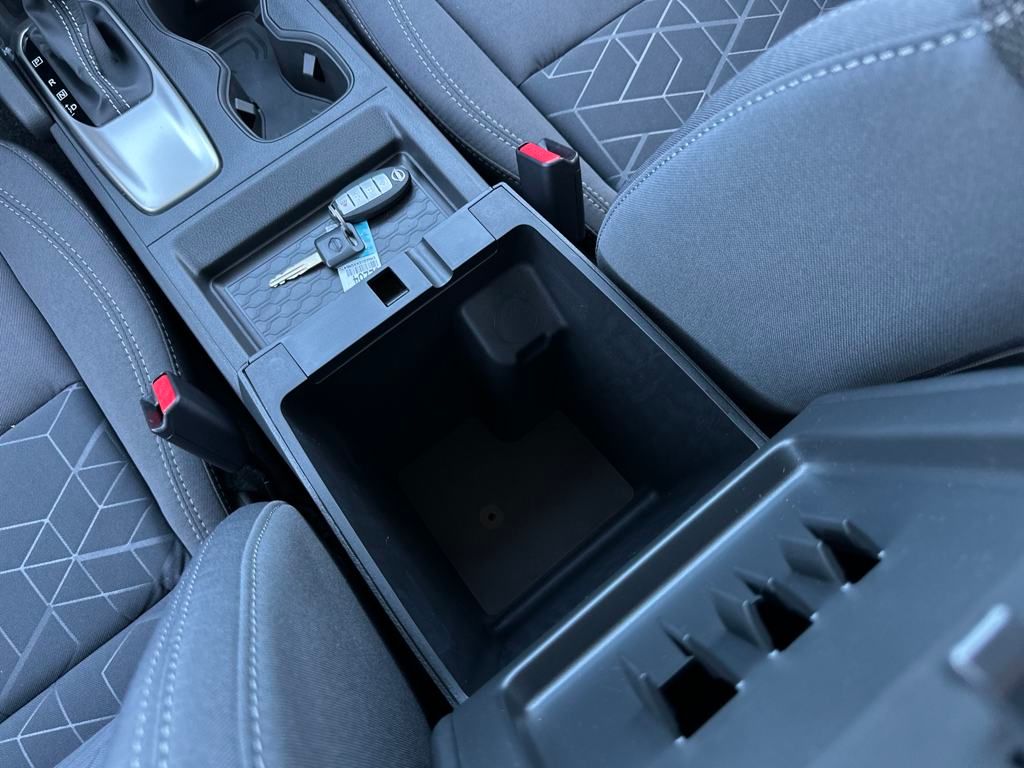 2025 Nissan Frontier SV photo