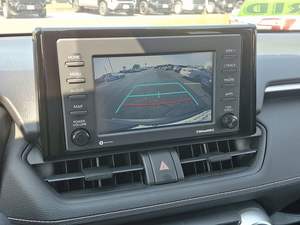 2022 Toyota RAV4 XLE 19