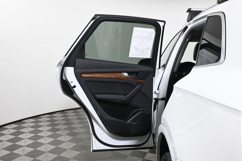 Thumbnail: 2023 Audi Q5 - 29
