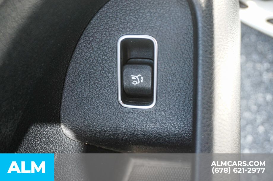 Used 2024 White Mercedes-Benz GLE 53 AMG® image 53