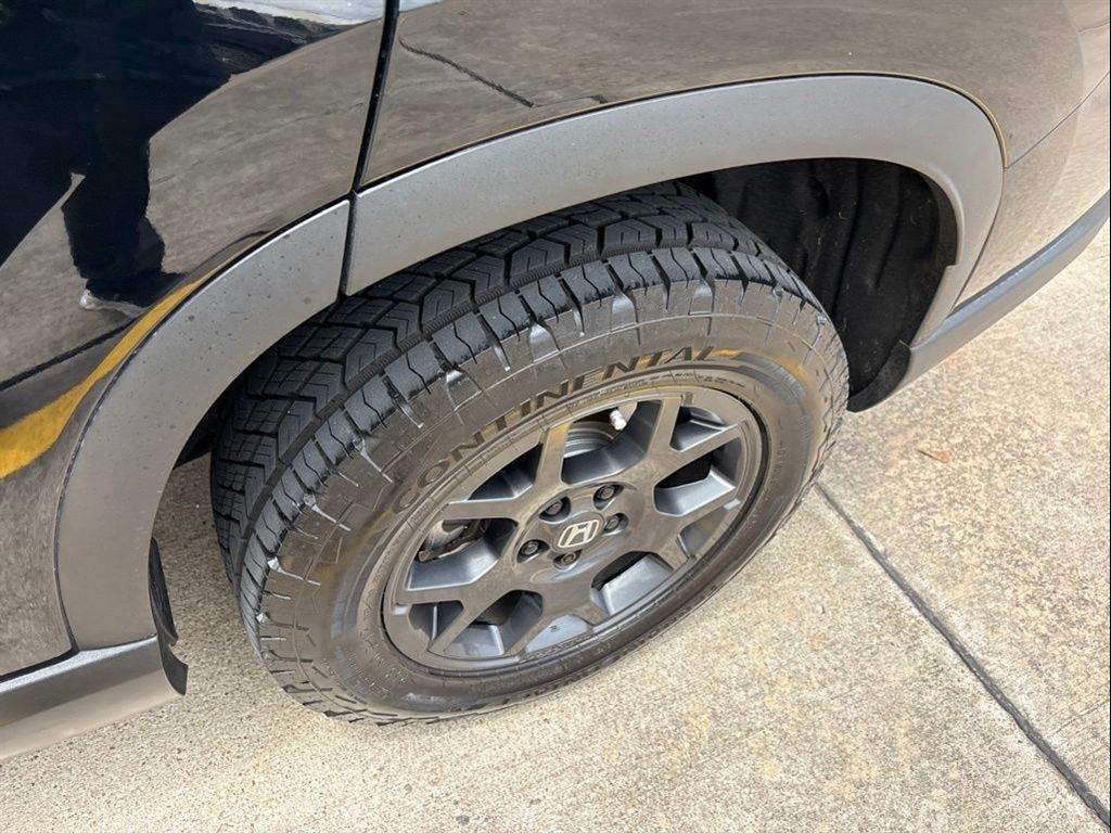 2025 Honda Pilot TrailSport  at Community Honda