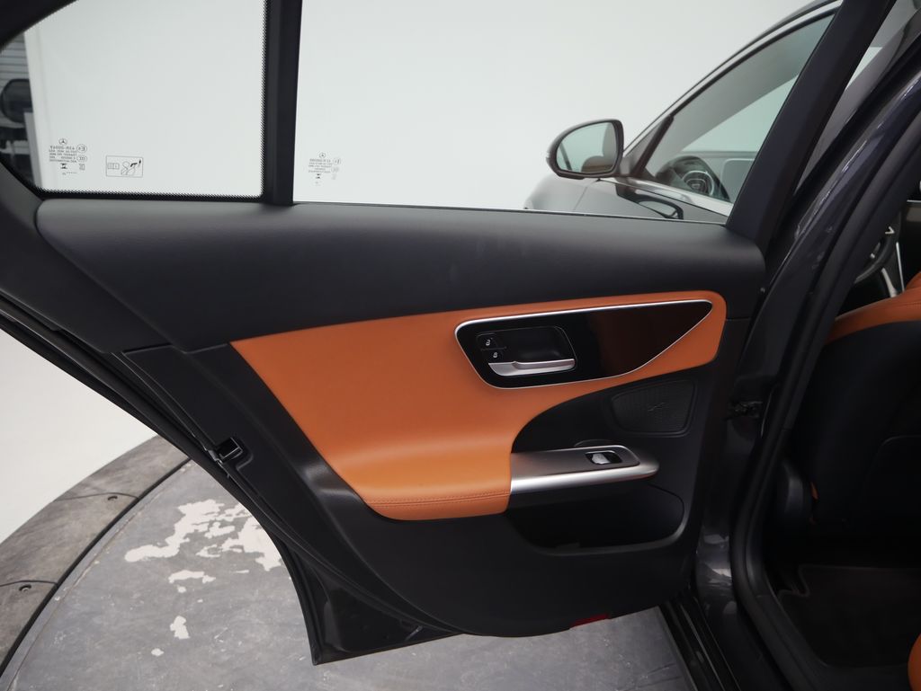 Thumbnail: 2023 Mercedes-Benz C-Class - 21