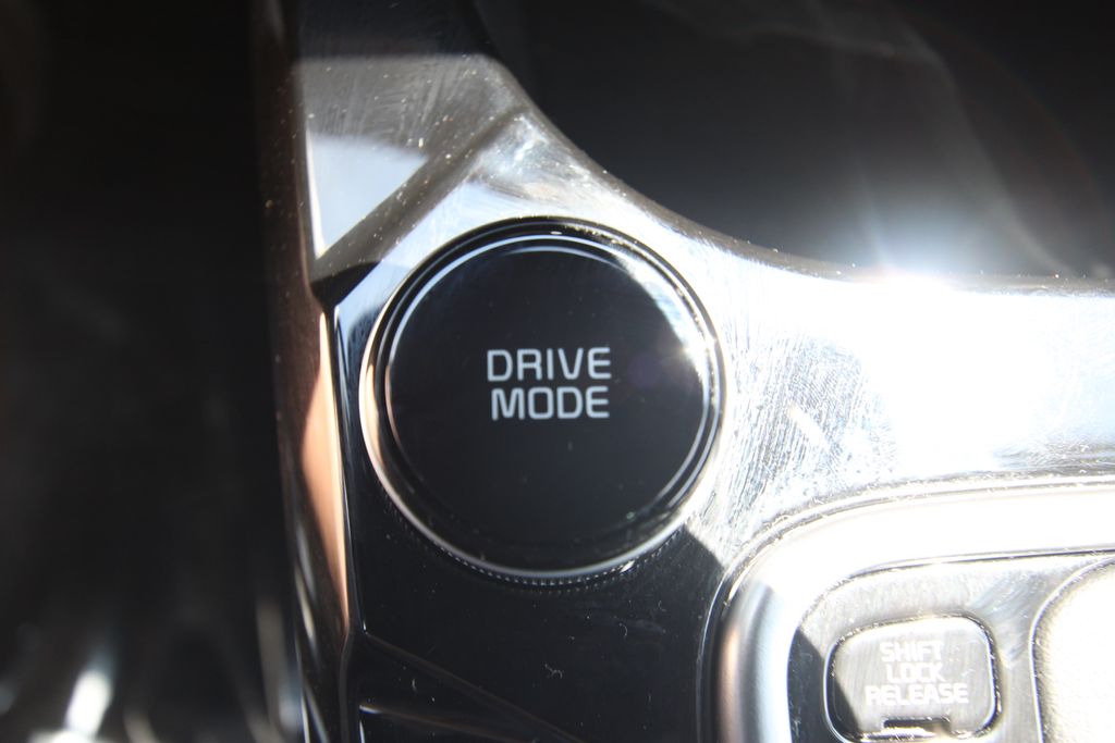Used 2024 Kia Seltos SUV