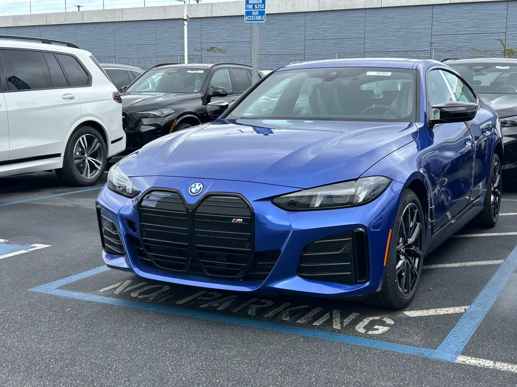 Thumbnail: 2025 BMW i4 - 2