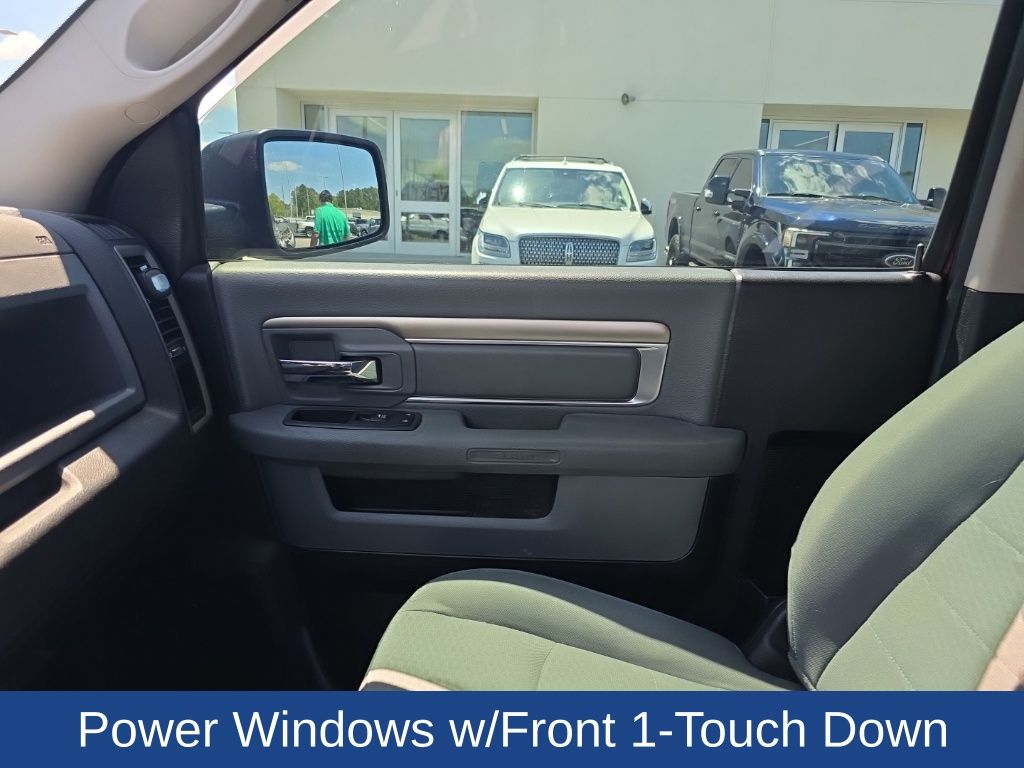 2018 Ram 1500 Express Regular Cab 4x2 6'4" Box