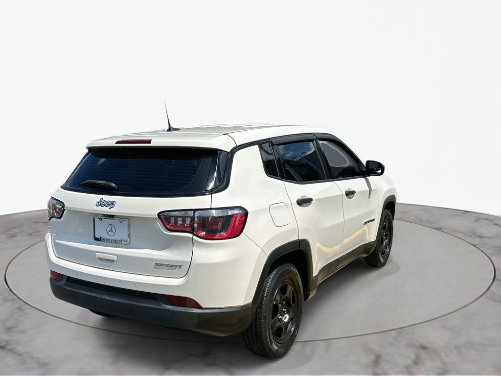 Thumbnail: 2018 Jeep Compass - 4