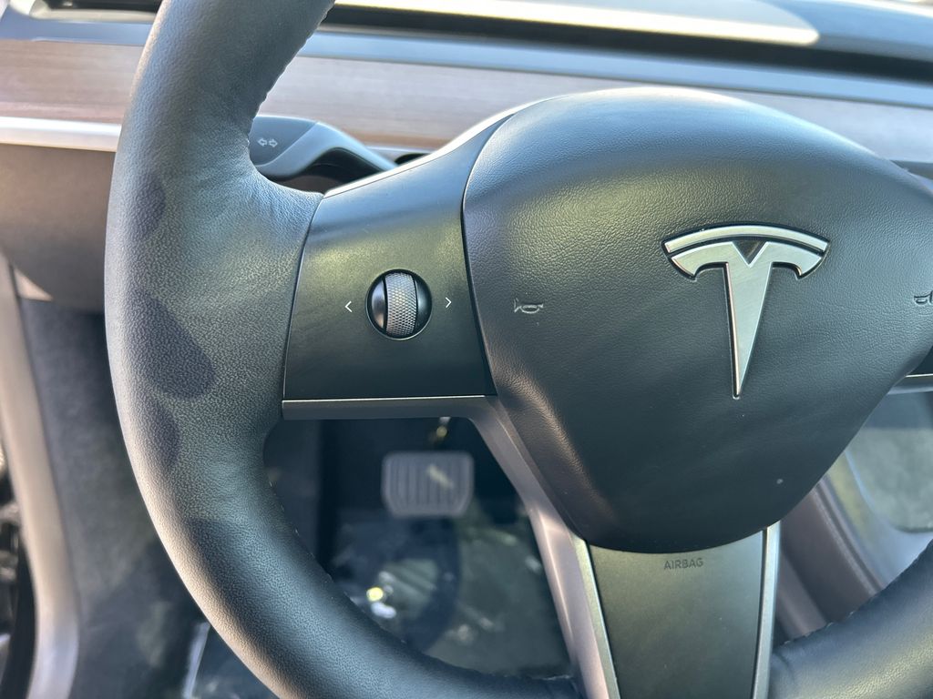 2023 Tesla Model Y Long Range 13