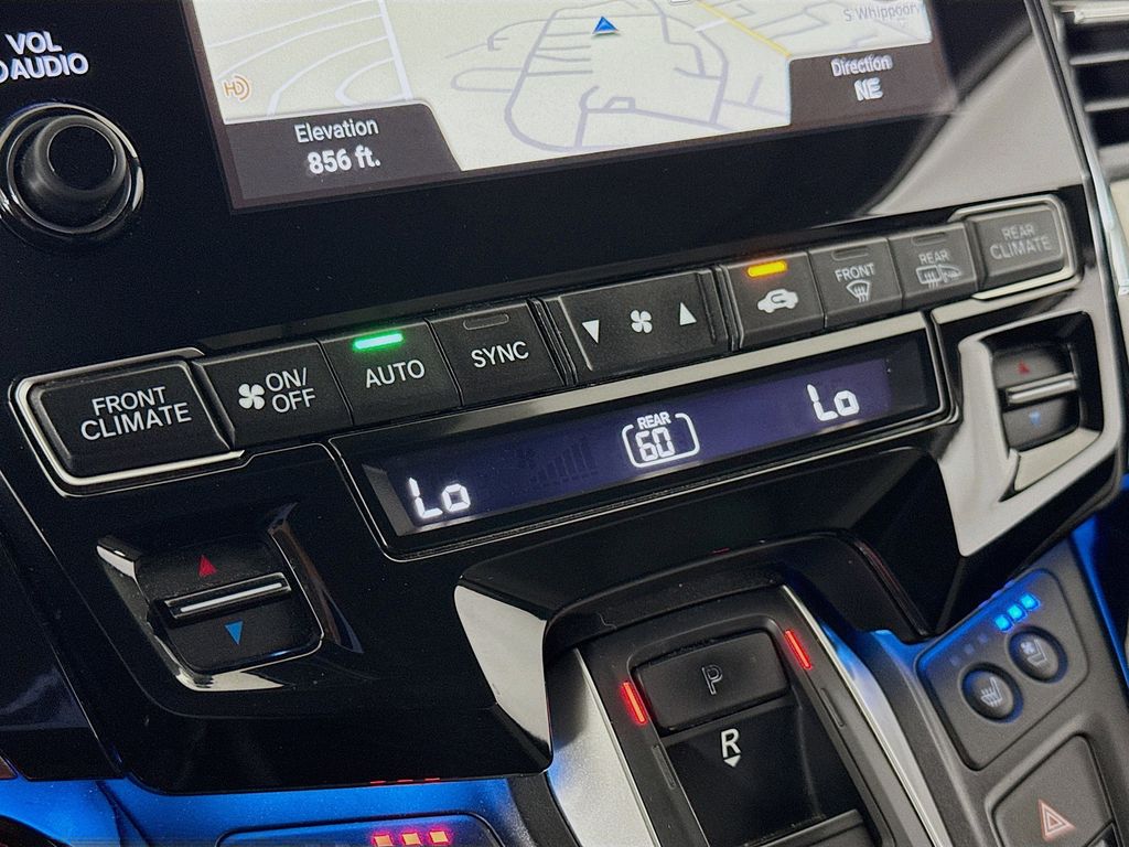 Thumbnail: 2018 Honda Odyssey - 16