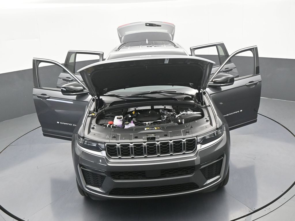 New 2026 Baltic Gray Metallic Clearcoat Jeep Limited image 57