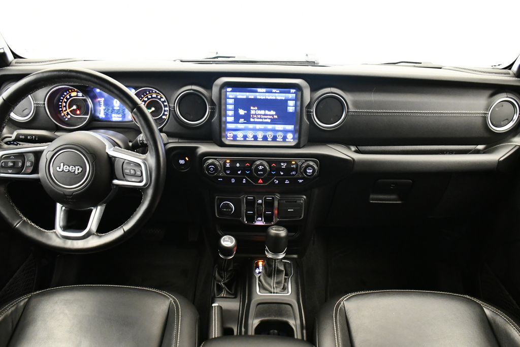 2021 Jeep Wrangler Unlimited Sahara 16