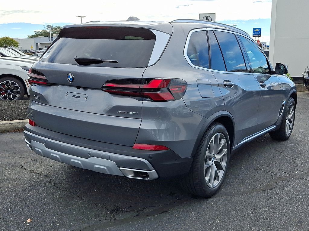 Thumbnail: 2026 BMW X5 - 4