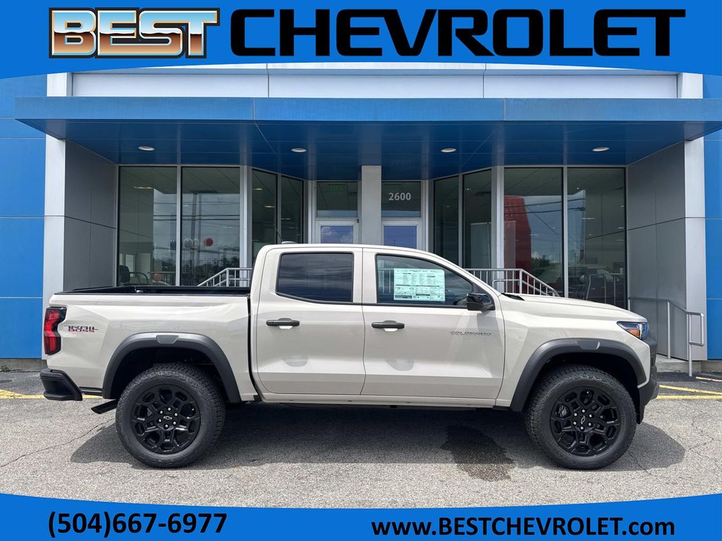 White Sands 2026 Chevrolet Colorado Pickup Truck Four-Wheel Drive 8-Speed Automatic