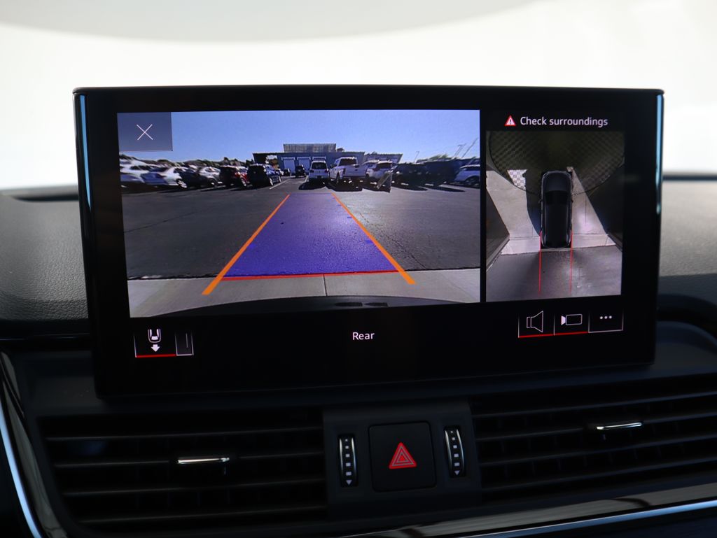 Thumbnail: 2025 Audi Q5 - 15