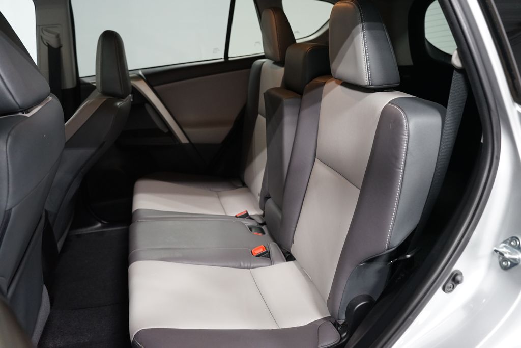 Thumbnail: 2014 Toyota RAV4 - 28