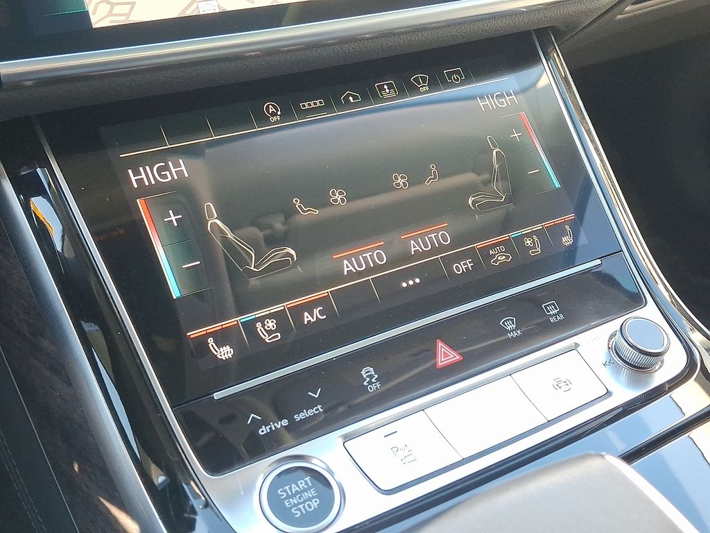 Thumbnail: 2022 Audi A8 - 16