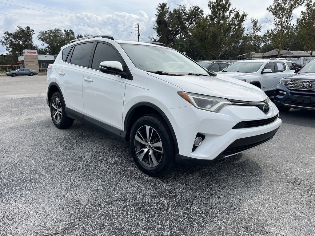 2018 Toyota RAV4 XLE 2