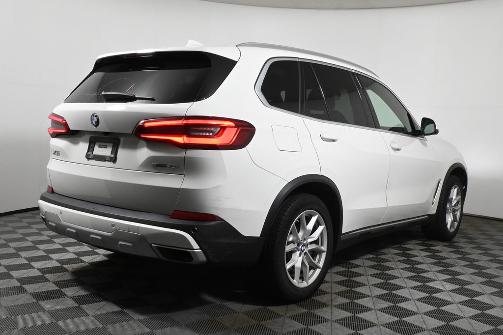 Thumbnail: 2020 BMW X5 - 6