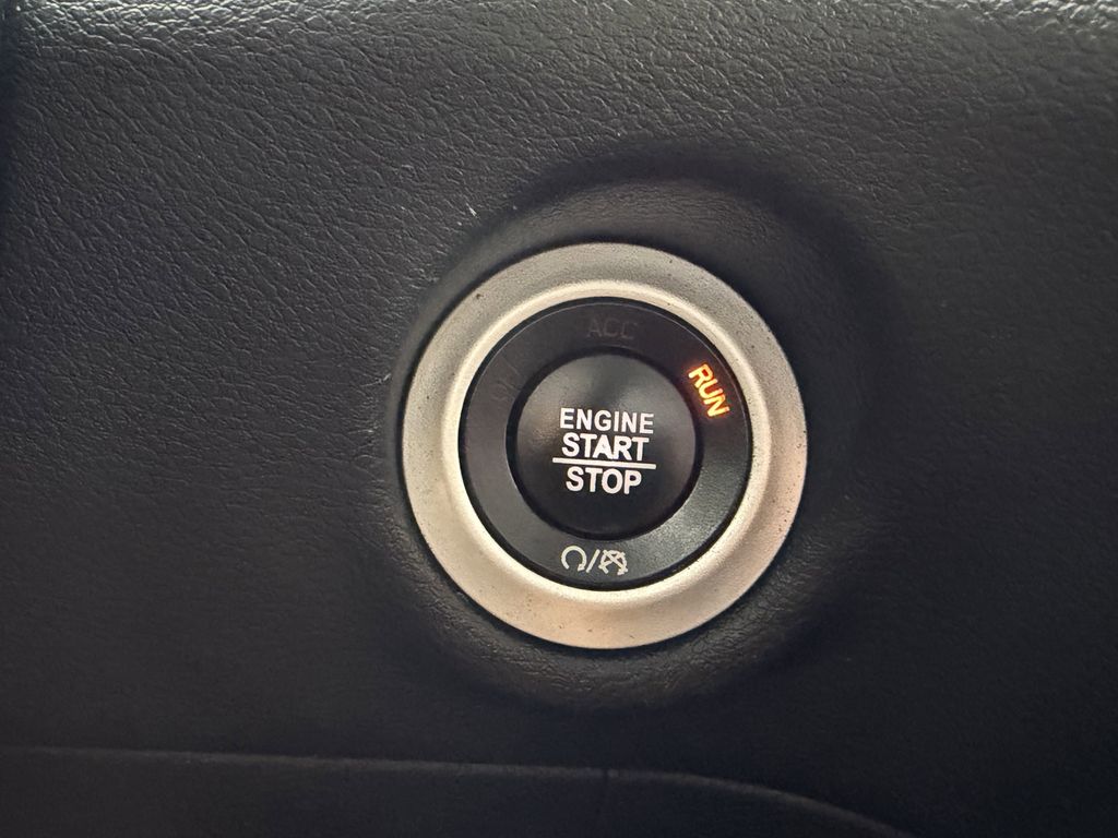used 2019 Chrysler Pacifica car, priced at $15,392