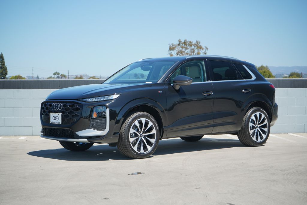 Thumbnail: 2026 Audi Q3 - 1