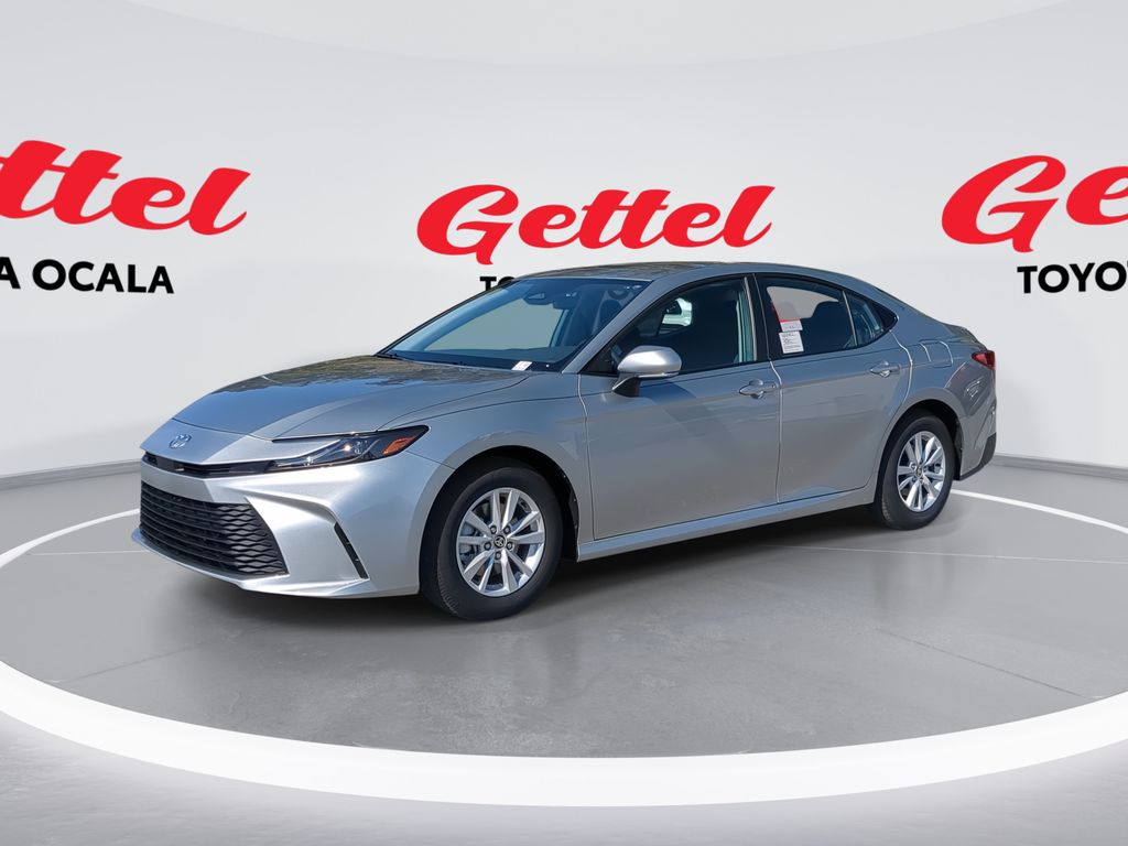 2026 Toyota Camry LE's photo