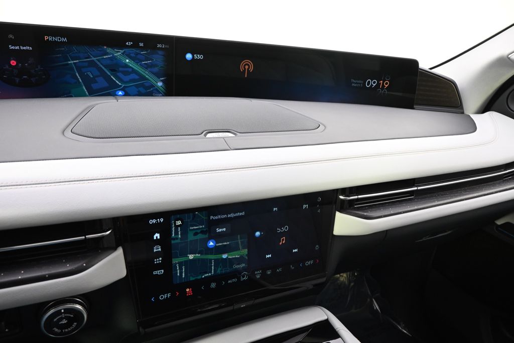 New 2026 White Lincoln Black Label image 26