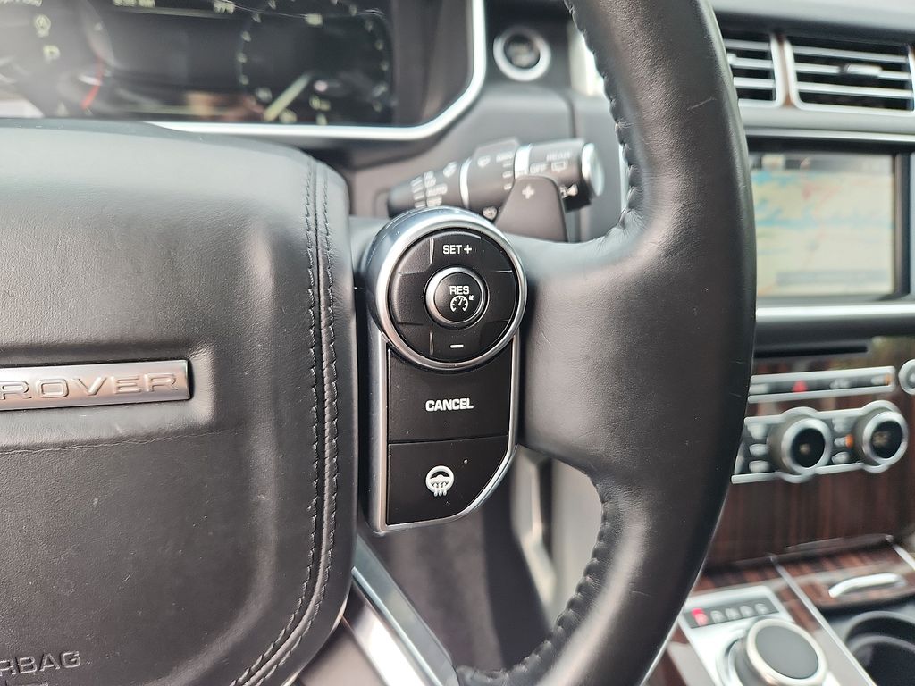Thumbnail: 2015 Land Rover Range Rover - 23